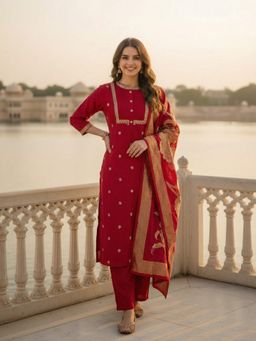 FASHOR - Women Maroon Floral Embroidered Kurta with Pant and Dupatta