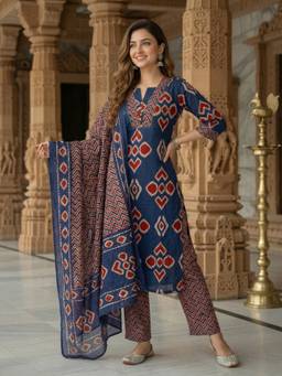 FASHOR - Women Indigo Printed Kurta with Pant and Dupatta