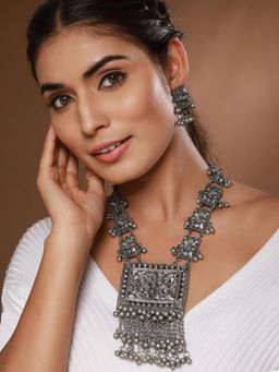 Gahan - Oxidized Silver-Plated & Ghungroo Beaded Floral Jewellery Set