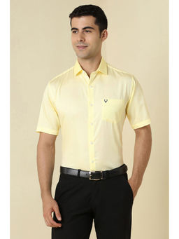 Allen Solly - Men Yellow Solid Half Sleeves Formal Shirt