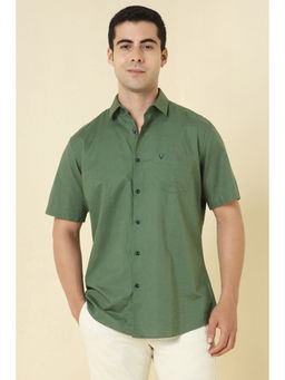 Allen Solly - Men Green Solid Half Sleeves Casual Shirt