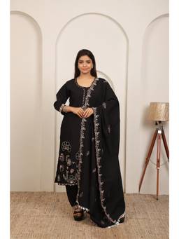 NEEL ART - Black Cotton Blend Kurta Pant with Dupatta.