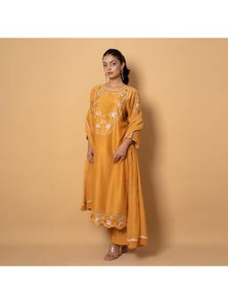 Kameez - Pale Orange Embroidered Chanderi Suit