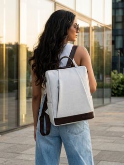 VISMIINTREND - Vegan Leather Grey Backpack (M)