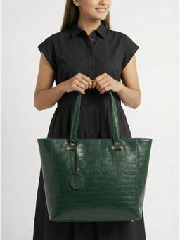 Toteteca - Lux Green Shoulder Bag