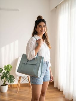 Toteteca - Chic Urban Blue Shoulder Bag