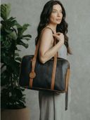 Black color option, Sold out, Currently selected