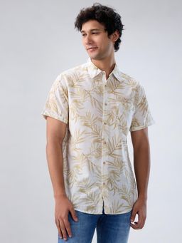 Spykar - Beige Floral Print Regular Fit Shirt