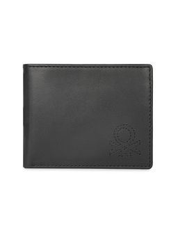 United Colors of Benetton - Men Rfid Protected Carwinley Slimfold Wallet - Black