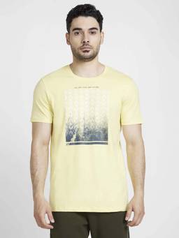 Spykar - Men Powder Yellow Cotton Slim Fit Printed Round Neck T-Shirt
