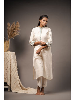 Taraasi - The Prism Ivory Organic Cotton Kurta and Pant (Set of 2)