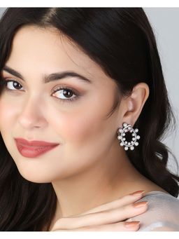 Adwitiya - Women rhodium-Plated White-Pearl- Studded Hoop Earring