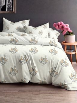 the White Moss - Mustard Pure Cotton 220Tc Bedsheet With 2 Pillow Covers (Queen)