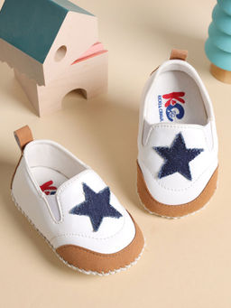 Kicks and Crawl - White Little Star Baby Booties