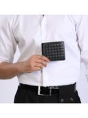 Black color option, Currently selected