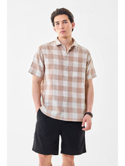 Snitch - Men Beige Checks Half Sleeves Regular Casual Shirt