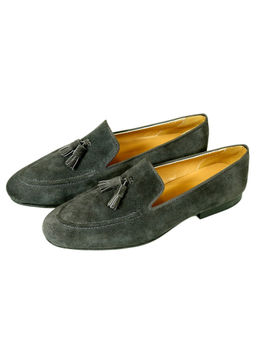 SHUTIQ - Smokey Kiltie Olive Tassel Loafers