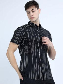 HIGHLANDER - Men Black Slim Fit Stripes Casual Shirt