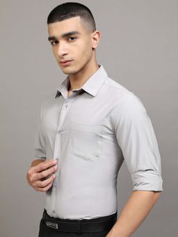 HIGHLANDER - Men Grey Solid Slim Fit Formal Shirt