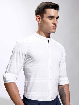 HIGHLANDER - Men White Stripes Mandarin Collar Shirt