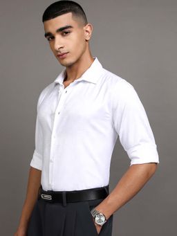 HIGHLANDER - Men White Printed Slim Fit Formal Shirt