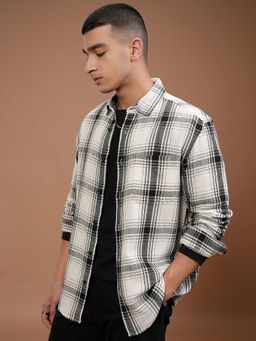 HIGHLANDER - Men White Checks Relaxed Fit Overshirt