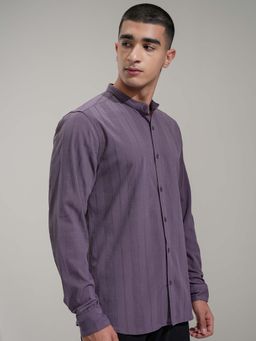 HIGHLANDER - Men Purple Dobby Textured Mandarin Collar Shirt