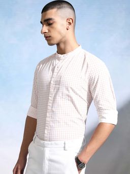 HIGHLANDER - Men Orange and White Checks Mandarin Collar Slim Fit Shirt