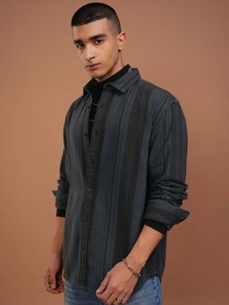 HIGHLANDER - Men Navy Blue Stripes Relaxed Fit Shirt