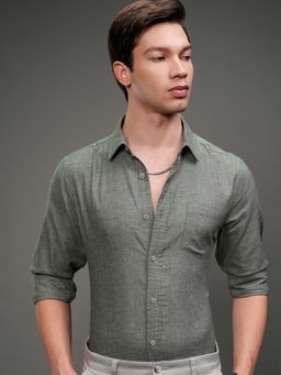 HIGHLANDER - Men Olive Textured Slim Fit Shirt