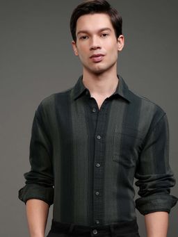 HIGHLANDER - Men Multi-Color Dobby Textured Relaxed Fit Shirt