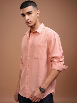 HIGHLANDER - Men Peach Dobby Textured Relaxed Fit Shirt