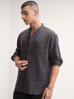 HIGHLANDER - Men Grey Self Design Mandarin Collar Relaxed Fit Shirt