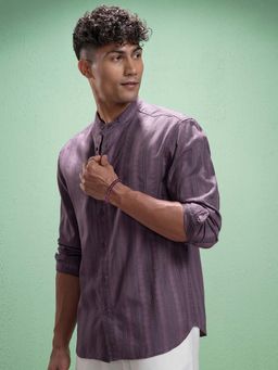HIGHLANDER - Men Purple Self Design Mandarin Collar Relaxed Fit Shirt