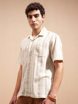 HIGHLANDER - Men Cream Vertical Stripes Collar Relaxed Fit Shirt