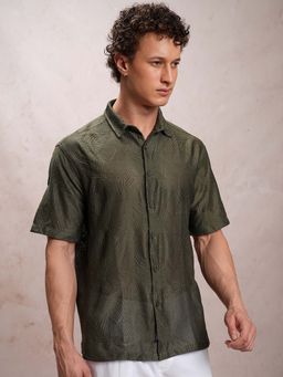 HIGHLANDER - Men Dark Olive Self Design Crochet Oversized Shirt