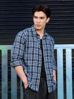 CAHOOT - Men Navy Blue Tartan Check Full Sleeves Regular Casual Shirt