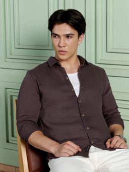 CAHOOT - Men Dark Brown Solid Full Sleeves Formal Shirt