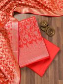 Red color option, Sold out, Currently selected