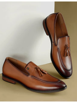 Arrow - Mens ELLIPSE 2.0 Slip On Moccasins - Tan