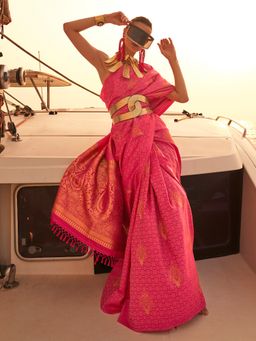Akhilam - Silk Blend Pink Woven Designer Saree With Blouse Piece