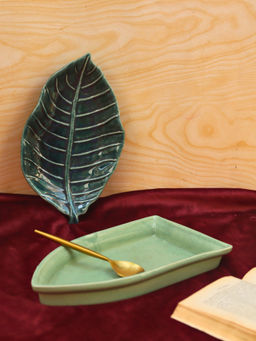 WEAVING HOMES - Set Of 2 - Foliage Leaf Platter & Sage Green Boat Combo Serving Plates