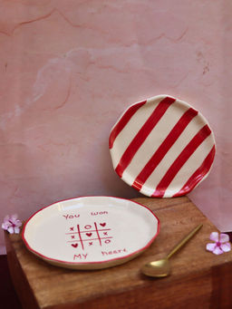 WEAVING HOMES - Set Of 2 - You Won My Heart Snack Plate & Red Striped Dessert Combo Serving Plates