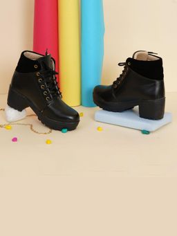 XE Looks - Black Modern and Hip Leather and Comfortable Boots