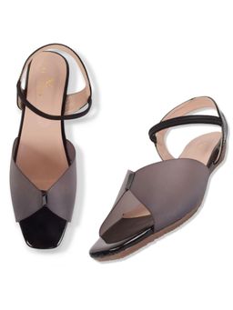 XE Looks - Peach Classy and Trendy Design Soft Comfortable Flat Sandal