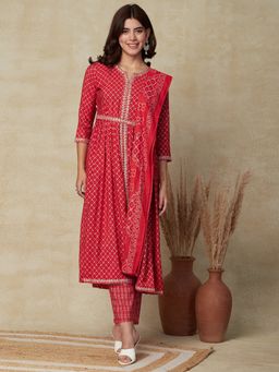 FASHOR - Printed Kurta with Pants, Dupatta & Waist Belt - Red (Set of 4)