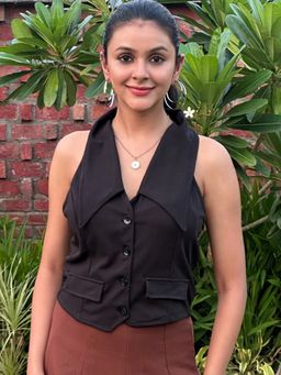 Tandul - Women Black Solid Collar Neck Waist Coat