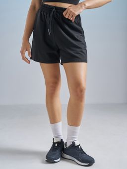 TOKYO TALKIES - Women Regular Fit Mid Rise Black Shorts