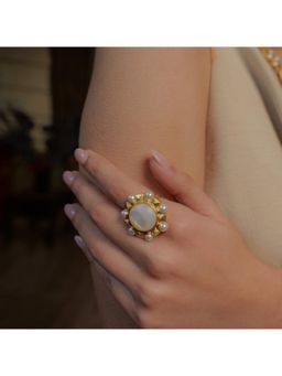 ZARIIN - It'S A Pearl World Ring