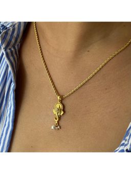 ZARIIN - Divine Face Ganesh Pendant Necklace With Pearls And Cubic Zircons